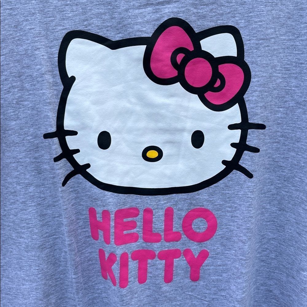Women's Maternity Hello Kitty Graphic T-Shirt with Short Sleeves Size M - Picture 2 of 8
